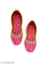 Printed synthetic jutti with closed back net, beautiful embroidery. Size: IND-4 (foot length: 24cm), Made in India